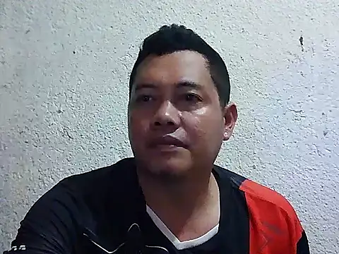 UrAsianGuy90 online show from January 2026 04:05:01 AM