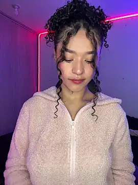 crystal dlun online show from March 2026 03:59:01 PM