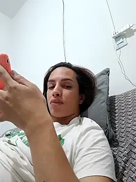 ofjuliaa online show from February 2026 08:06:01 PM