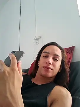Snapshot of ofjuliaa chatting on April 2026 01:14:01 PM ofjuliaa online show from April 2026 01:14:01 PM
