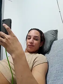 Snapshot of ofjuliaa chatting on April 2026 12:54:02 AM ofjuliaa online show from April 2026 12:54:02 AM