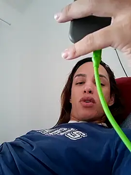 Snapshot of ofjuliaa chatting on April 2026 03:04:01 PM ofjuliaa online show from April 2026 03:04:01 PM