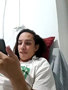 Snapshot of ofjuliaa chatting on May 2026 01:33:01 AM ofjuliaa online show from May 2026 01:33:01 AM