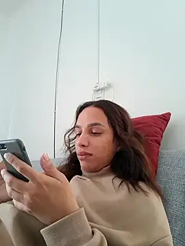 Snapshot of ofjuliaa chatting on May 2026 04:59:01 PM ofjuliaa online show from May 2026 04:59:01 PM