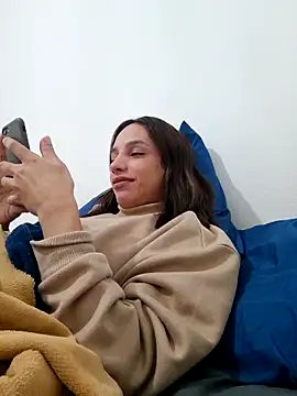 Snapshot of ofjuliaa chatting on May 2026 05:04:01 AM ofjuliaa online show from May 2026 05:04:01 AM