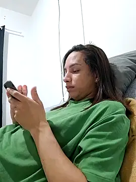Snapshot of ofjuliaa chatting on May 2026 07:47:01 AM ofjuliaa online show from May 2026 07:47:01 AM