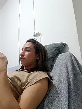 Snapshot of ofjuliaa chatting on June 2026 02:06:01 AM ofjuliaa online show from June 2026 02:06:01 AM