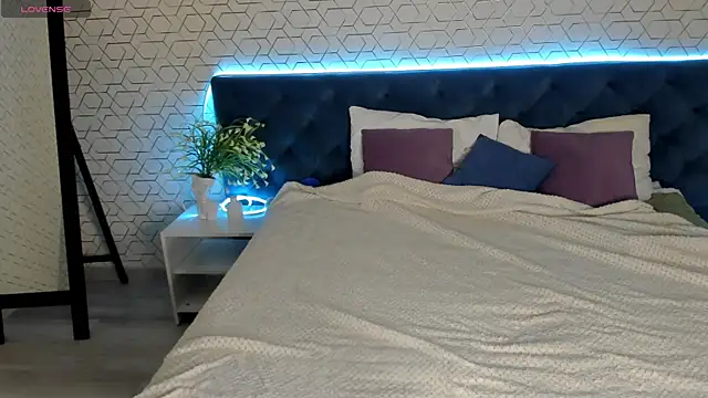 desiree doll online show from March 2026 01:12:02 AM