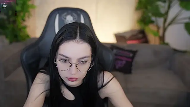 Snapshot of Mila_Rose054 chatting on February 2026 08:26:01 AM Mila Rose054 online show from February 2026 08:26:01 AM