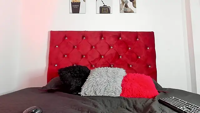 Liamsubtle01 online show from January 2026 05:37:01 PM