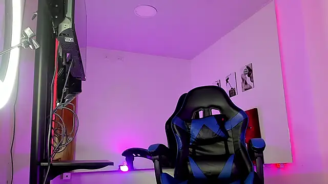 Liamsubtle01 online show from March 2026 06:14:02 PM