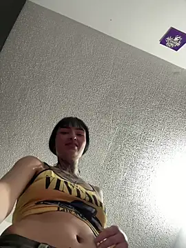 Snapshot of dulce-katt chatting on April 2026 05:52:01 AM dulce-katt online show from April 2026 05:52:01 AM