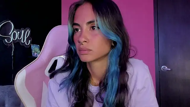 azula lillet online show from April 2026 07:47:02 PM