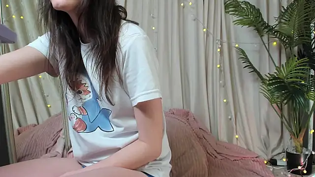 Snapshot of Ruby_blossom_ chatting on February 2026 09:07:01 PM Ruby blossom online show from February 2026 09:07:01 PM