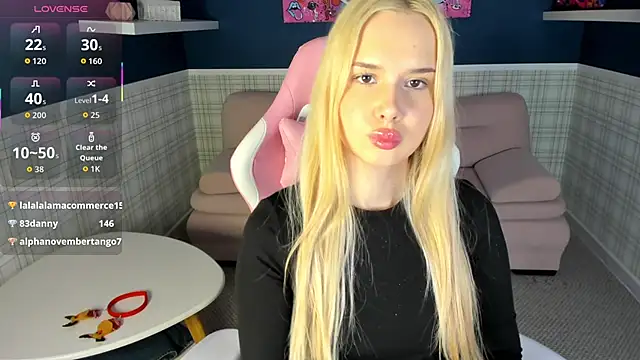 NicoletaCooper online show from January 2026 01:48:02 PM