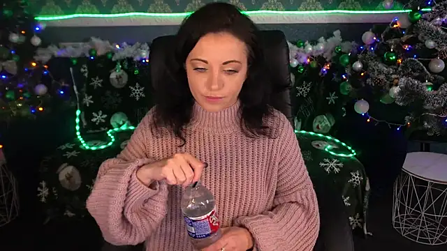 Dafni Monn online show from December 2025 06:31:01 AM