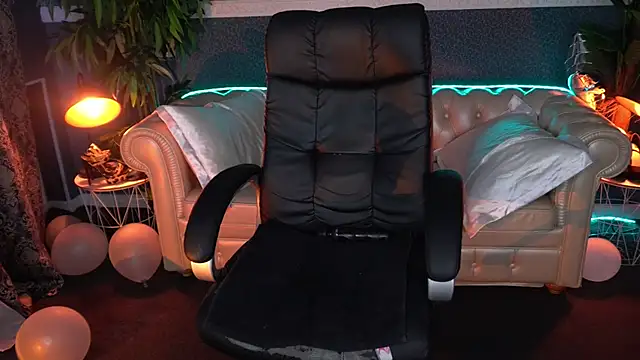 Dafni Monn online show from March 2026 06:50:01 AM