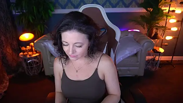 Snapshot of Dafni_Monn chatting on June 2026 05:51:02 AM Dafni Monn online show from June 2026 05:51:02 AM