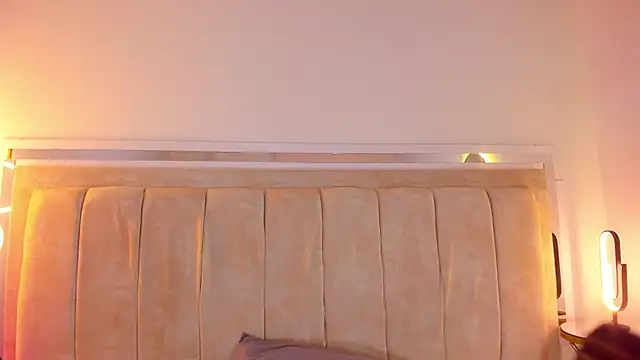 AliciaWhite nt online show from February 2026 06:04:02 PM