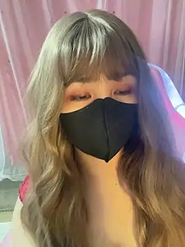 -Violet-t online show from May 2026 01:06:01 PM