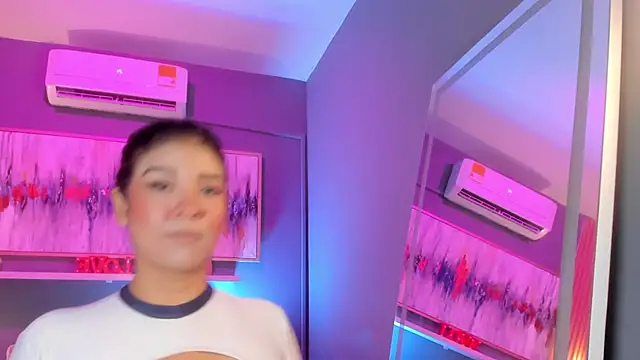 Snapshot of lilian_vergara chatting on February 2026 07:47:02 PM lilian vergara online show from February 2026 07:47:02 PM