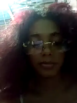 meganparixx online show from April 2026 04:15:01 AM