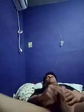 Snapshot of yoguitolokoche chatting on February 2026 09:47:01 AM yoguitolokoche online show from February 2026 09:47:01 AM