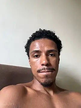 LorenzoBlack27 online show from February 2026 04:30:01 PM