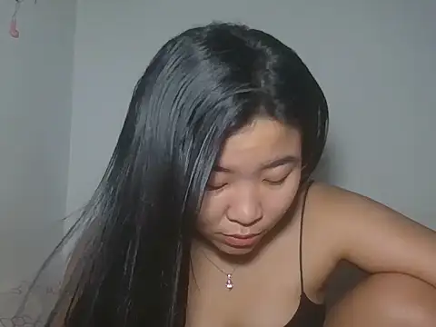 Zyeiii online show from February 2026 07:26:01 AM