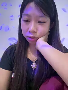 Snapshot of Mayly_lucky2 chatting on April 2026 11:25:02 PM Mayly lucky2 online show from April 2026 11:25:02 PM