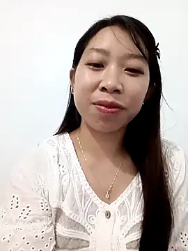 Snapshot of Mayly_lucky2 chatting on May 2026 05:25:02 AM Mayly lucky2 online show from May 2026 05:25:02 AM
