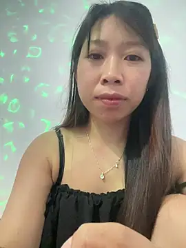 Snapshot of Mayly_lucky2 chatting on May 2026 05:53:02 PM Mayly lucky2 online show from May 2026 05:53:02 PM