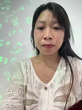Snapshot of Mayly_lucky2 chatting on May 2026 10:15:02 PM Mayly lucky2 online show from May 2026 10:15:02 PM