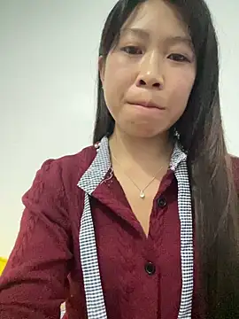Snapshot of Mayly_lucky2 chatting on May 2026 10:31:02 AM Mayly lucky2 online show from May 2026 10:31:02 AM
