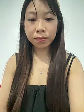 Snapshot of Mayly_lucky2 chatting on May 2026 09:42:01 PM Mayly lucky2 online show from May 2026 09:42:01 PM