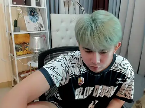 davincihugecock online show from April 2026 05:24:02 PM