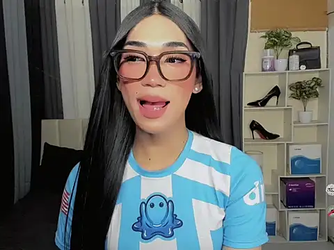 FyangFoxx online show from March 2026 06:30:02 AM