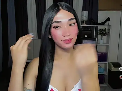 Snapshot of FyangFoxx chatting on May 2026 06:46:01 PM FyangFoxx online show from May 2026 06:46:01 PM