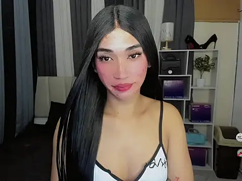 Snapshot of FyangFoxx chatting on May 2026 06:24:02 PM FyangFoxx online show from May 2026 06:24:02 PM