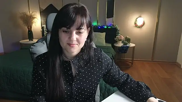  SilkyShadow  online show from January 2026 01:31:02 AM