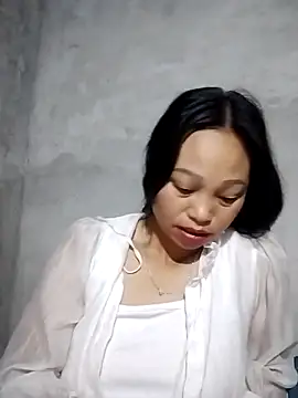 Snapshot of miray- chatting on May 2026 08:59:01 PM miray- online show from May 2026 08:59:01 PM