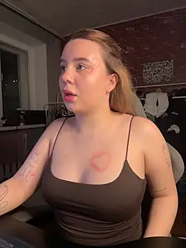 AnnaSeint online show from February 2026 06:26:02 PM