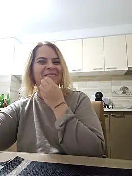 Luna-Bbw92 online show from January 2026 09:40:02 PM