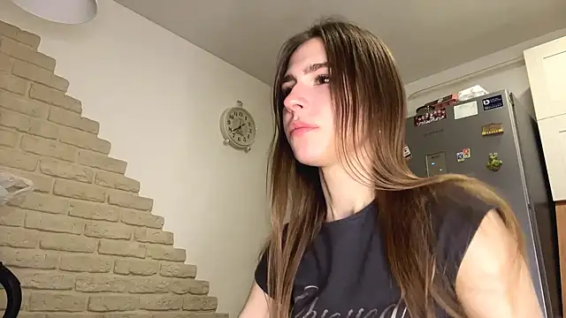 ElsieKuhlmann online show from March 2026 04:03:01 AM