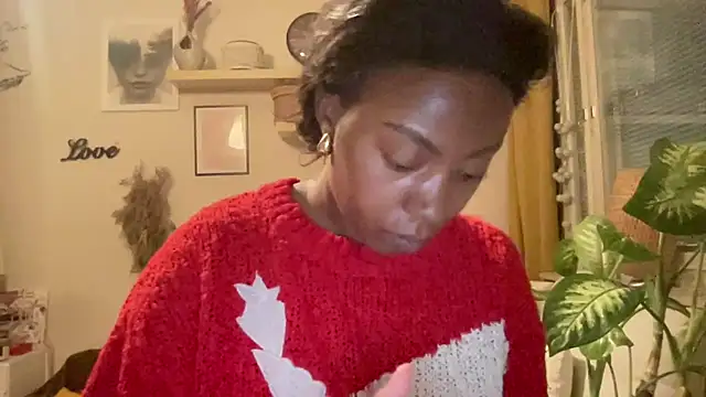 Snapshot of Veemoney chatting on January 2026 03:06:01 PM Veemoney online show from January 2026 03:06:01 PM