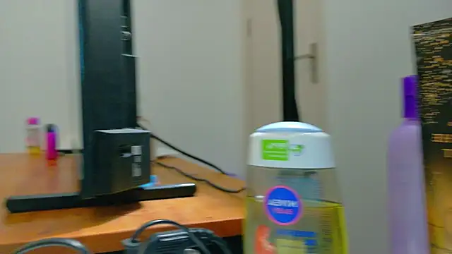 MiaGoldd  online show from January 2026 06:27:01 AM