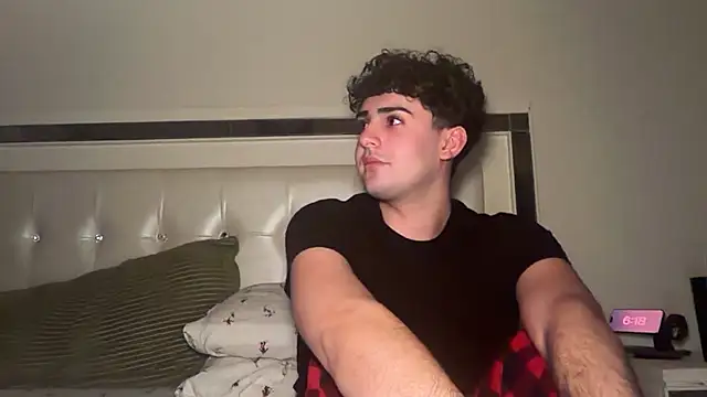 Persian Papi online show from January 2026 02:19:02 PM