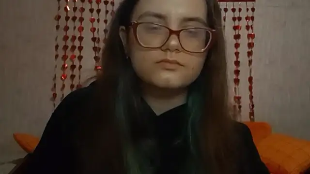 Snapshot of Miyabeee chatting on February 2026 05:19:01 PM Miyabeee online show from February 2026 05:19:01 PM