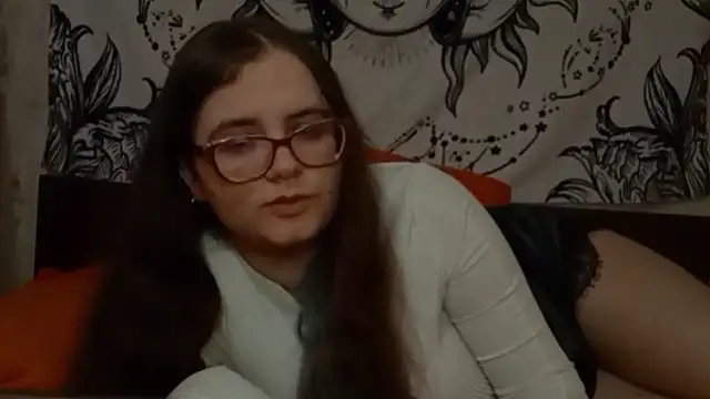 Snapshot of Miyabeee chatting on February 2026 05:20:02 PM Miyabeee online show from February 2026 05:20:02 PM