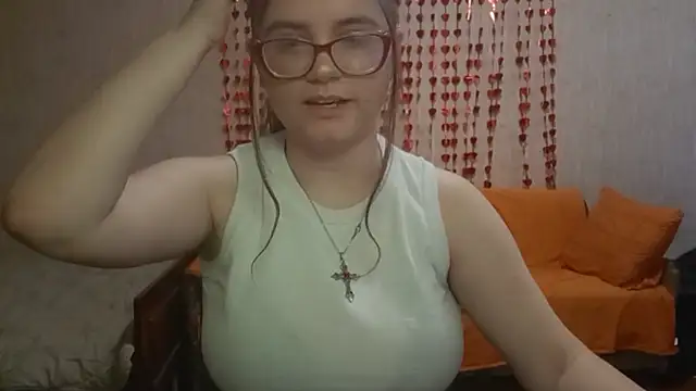 Snapshot of Miyabeee chatting on April 2026 07:57:02 AM Miyabeee online show from April 2026 07:57:02 AM